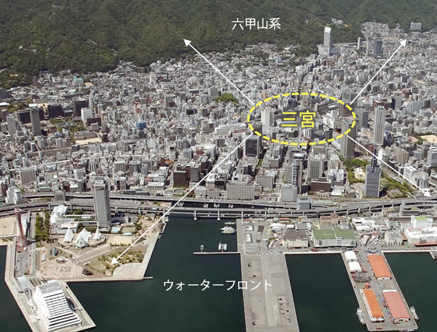 まちが海と山に近接