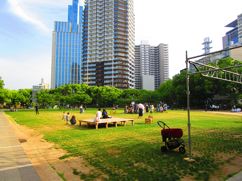 東遊園地